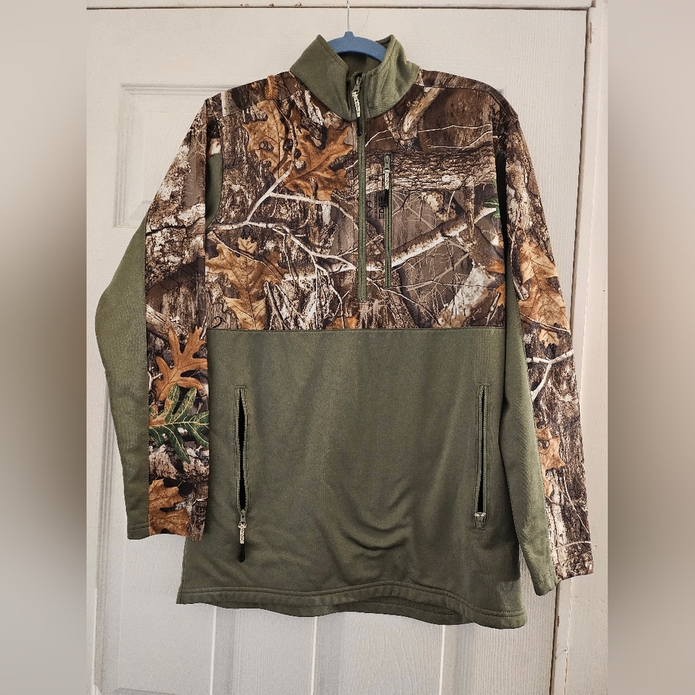 Magellan Camouflage 1/4 Zip‎ Pullover Hunting  Realtree Max  Men's Size Small